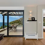 Vila Tatjana Sol With A Pool, Hot Tub, Gym