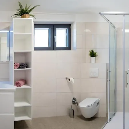 Villa Tatjana Sol With A Pool, Hot Tub, Gym *