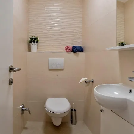 Tatjana Sol With A Pool, Hot Tub, Gym Ražanj