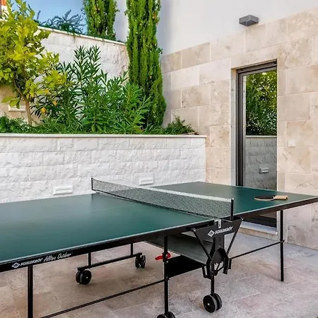 Tatjana Sol With A Pool, Hot Tub, Gym * Razanj