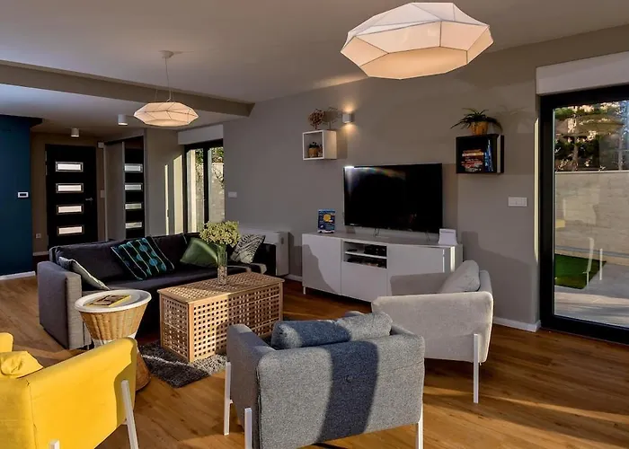 Tatjana Sol With A Pool, Hot Tub, Gym