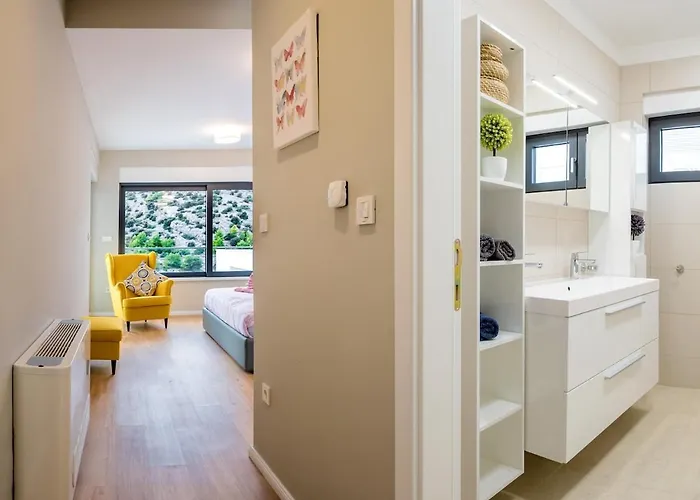 Tatjana Sol With A Pool, Hot Tub, Gym Βίλα Ražanj