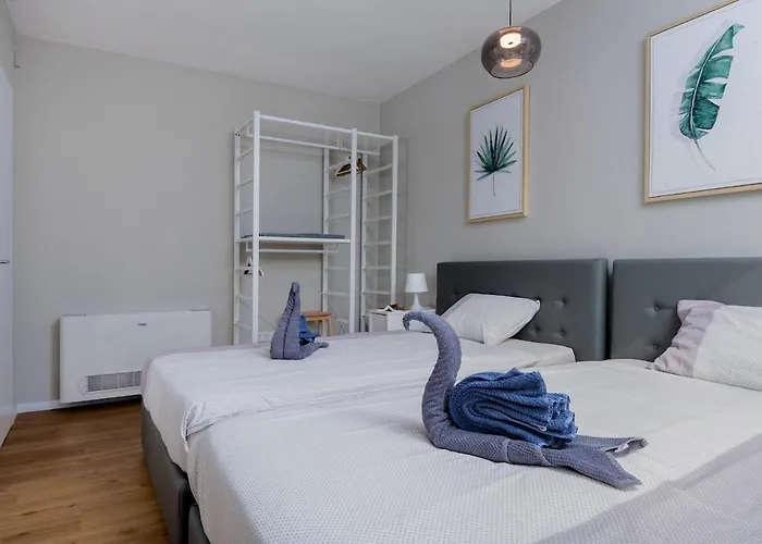 Tatjana Sol With A Pool, Hot Tub, Gym Villa Ražanj